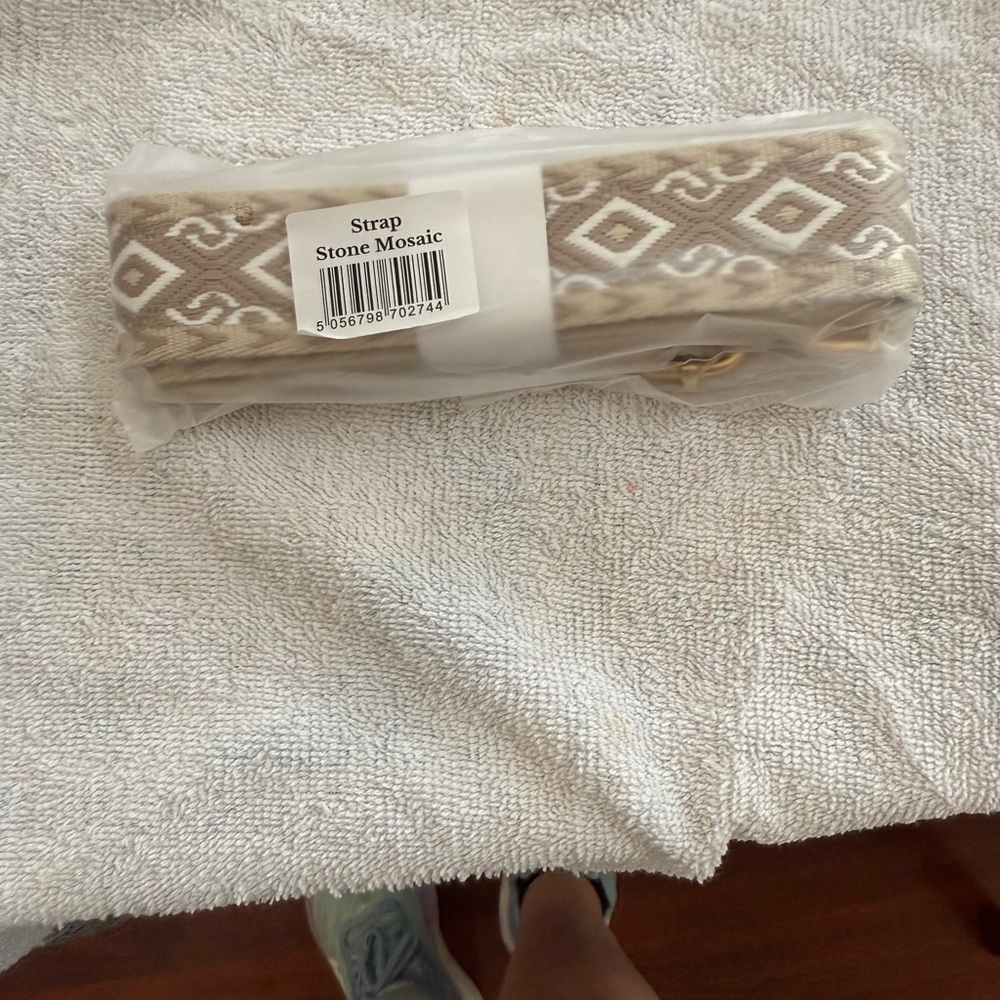 Strap Stone Mosaic - Picture 3 of 4
